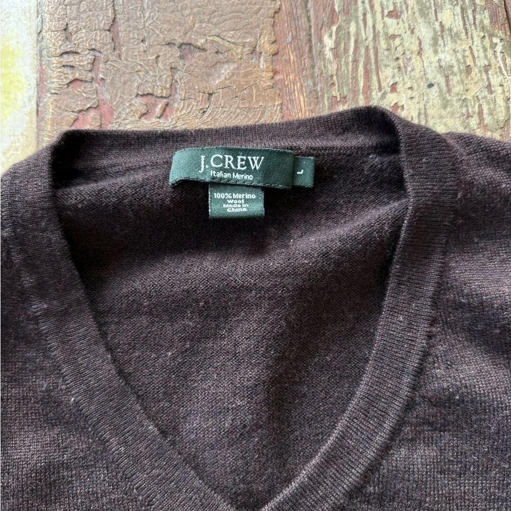 J. Crew Men's 100% Merino Wool Chocolate Brown V-Neck Sweater | Large - Picture 3 of 3